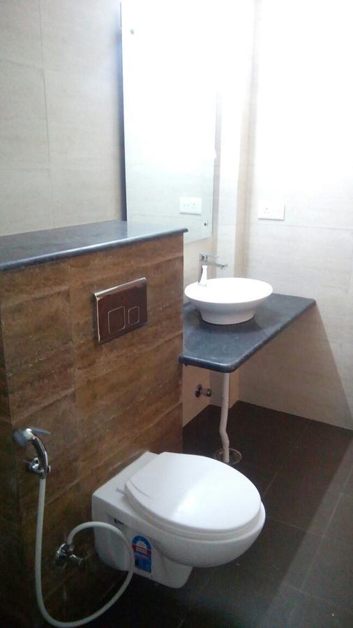 אגרה Hotel Delux Inn מראה חיצוני תמונה