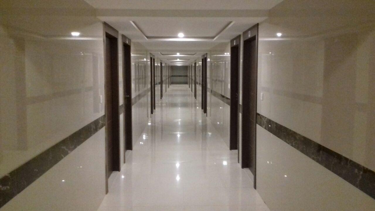 אגרה Hotel Delux Inn מראה חיצוני תמונה